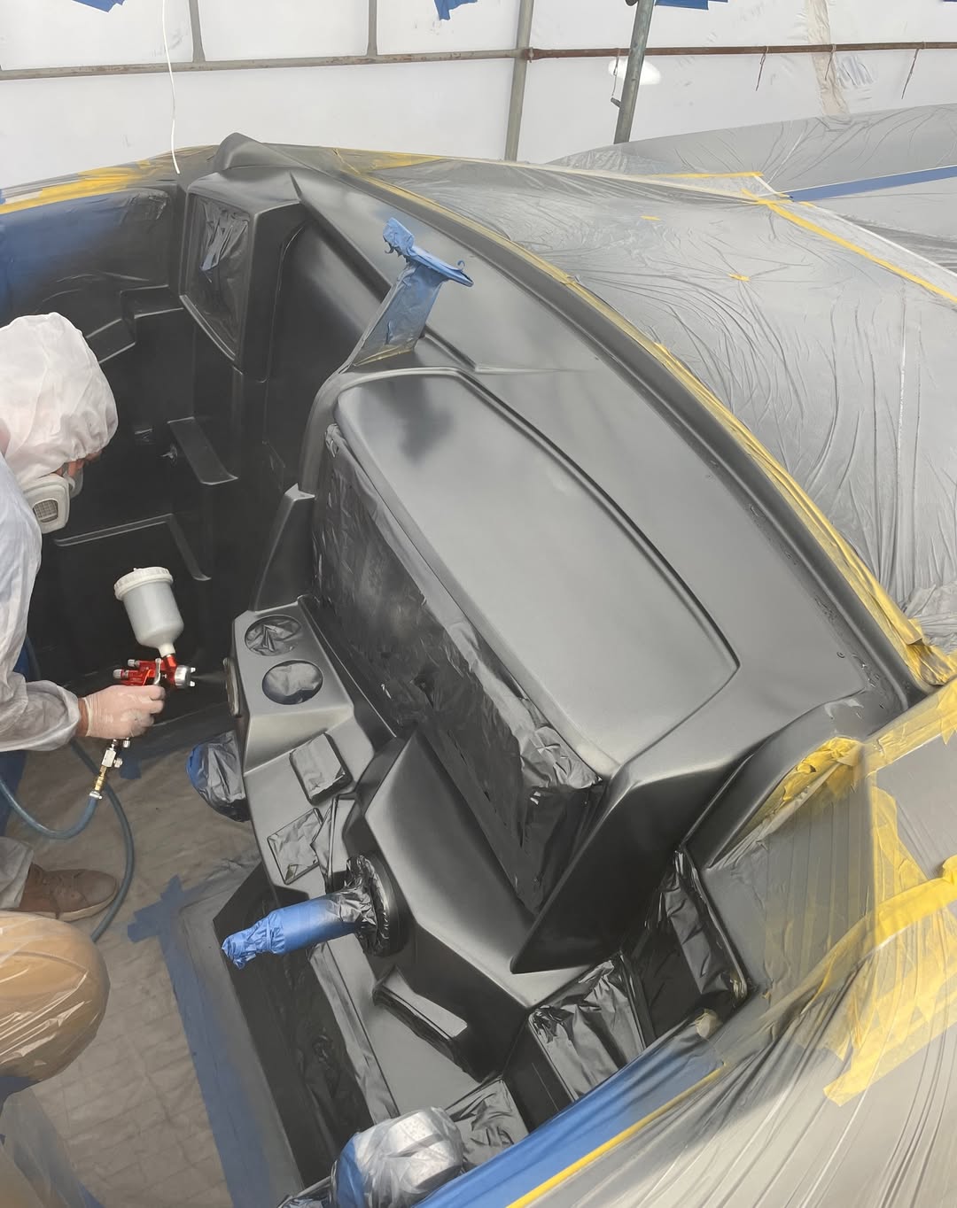 Painting a black surface in Nor-Tech 39 Super Vee 