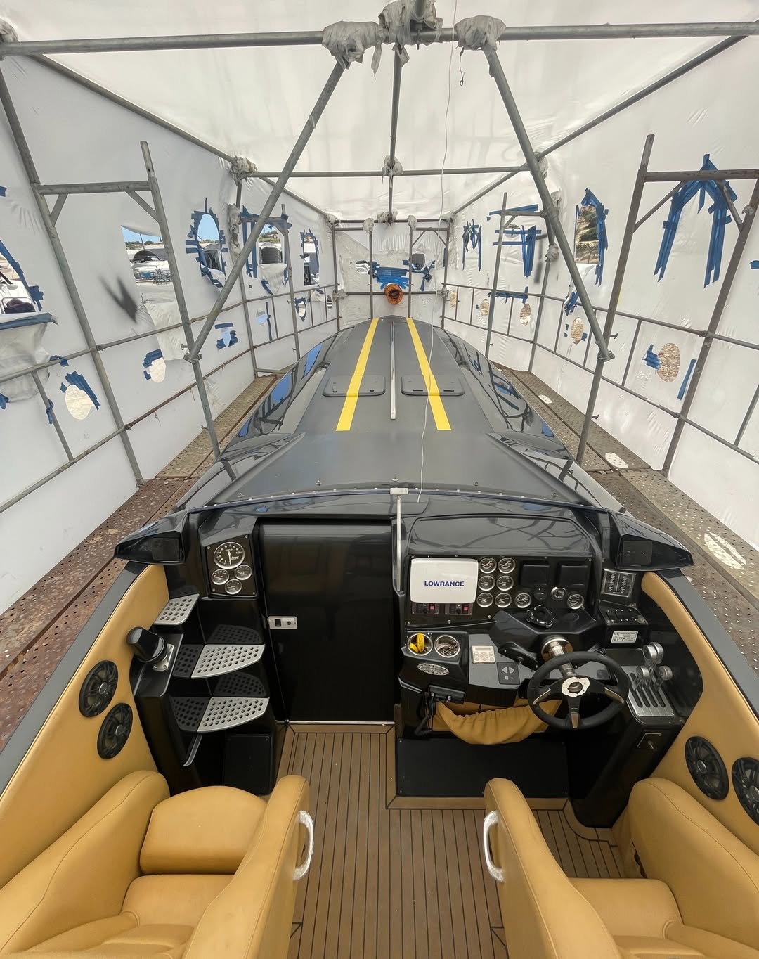 Nor-Tech 39
Super Vee cockpit image