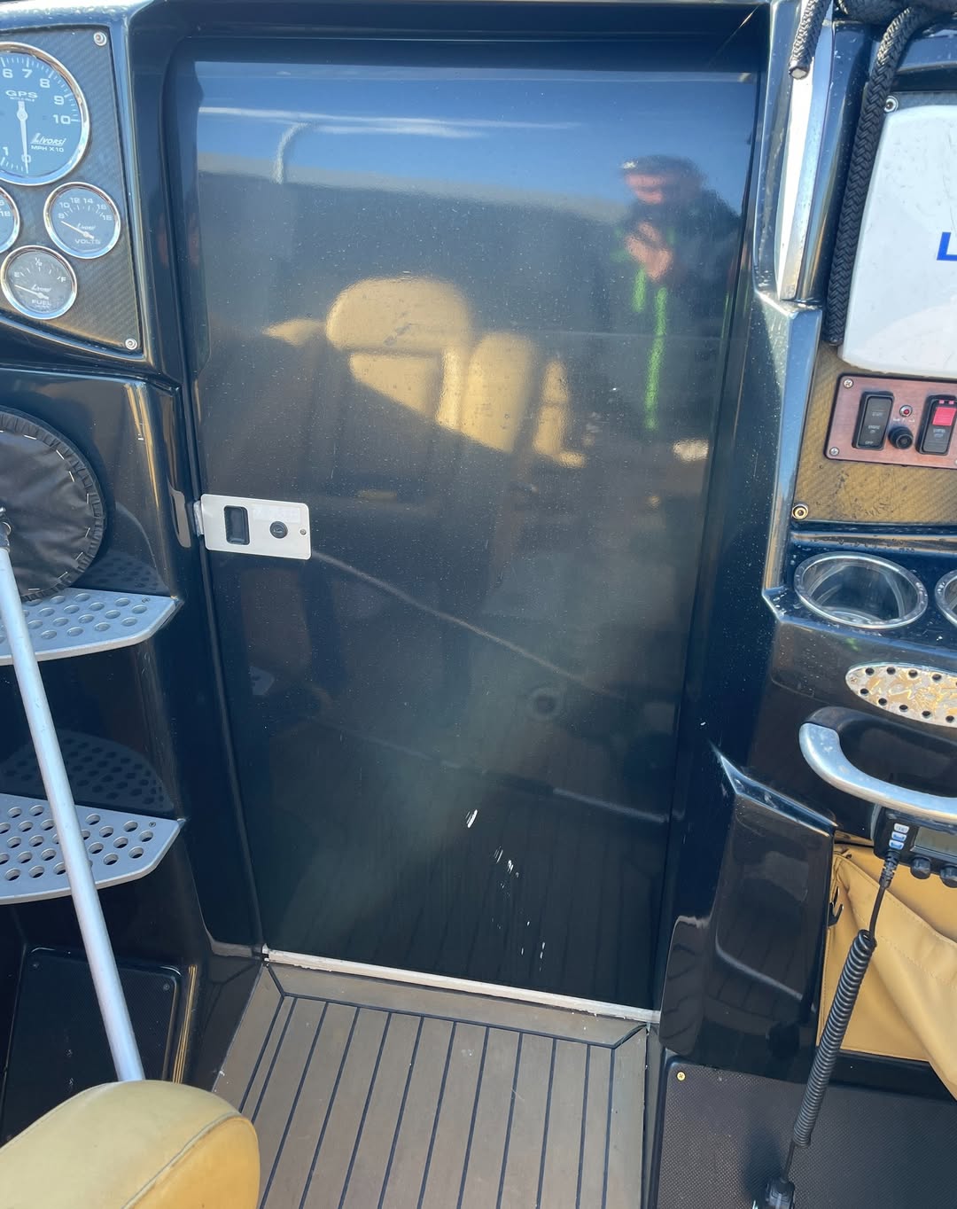 Before picture of Nor-Tech 39
Super Vee cockpit image