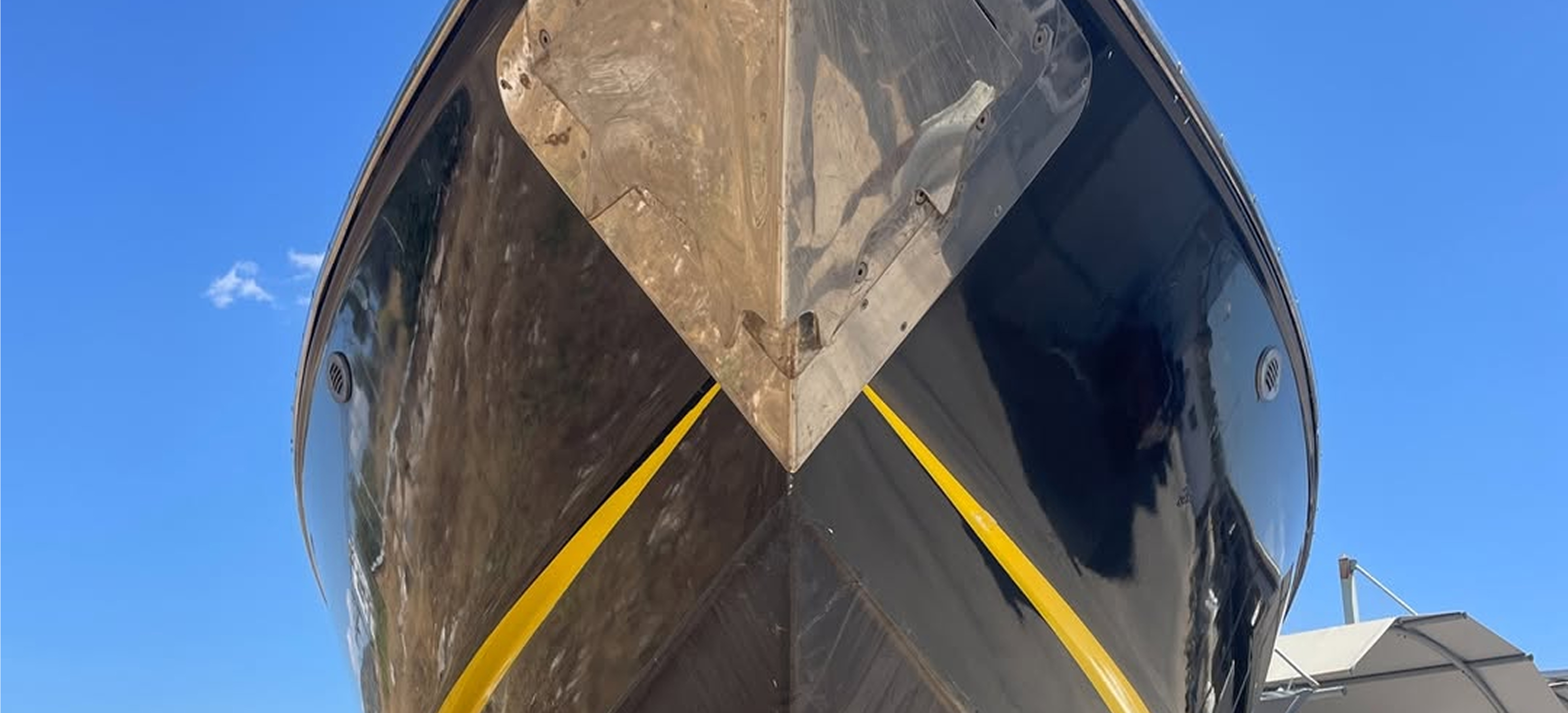 banner of Nor-Tech 39
Super Vee hull painting image